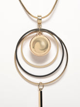 Load image into Gallery viewer, Layered Circle Necklace
