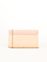 Load image into Gallery viewer, Geometric Patterned Clutch
