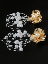 Load image into Gallery viewer, Flower Pearl Earrings
